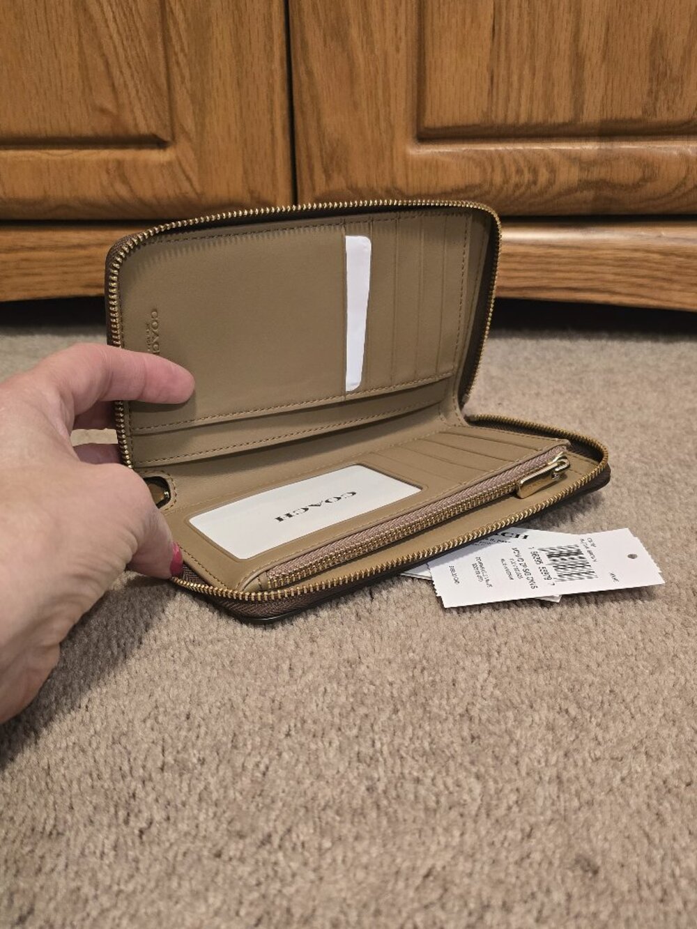 Coach Medium ID Zip Wallet CW781 - Picture 3 of 8